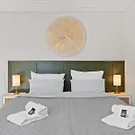 Ξενοδοχείο με διαμερίσματα Lumiflats: 4*