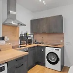 Ξενοδοχείο με διαμερίσματα Lumiflats: 4*