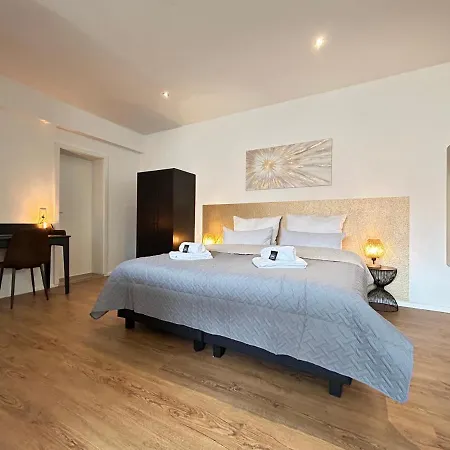 Aparthotel Lumiflats: 4*