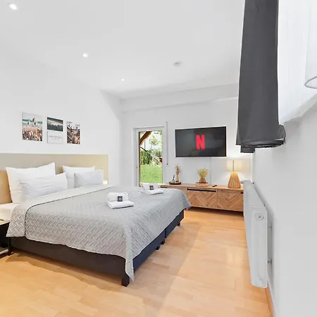 Lumiflats: アパートホテル